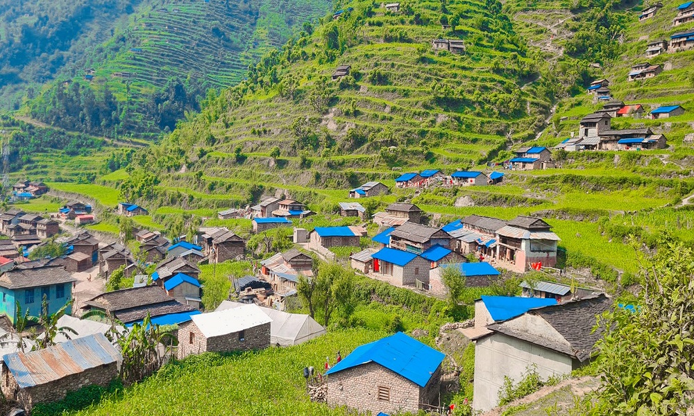      बागलुङका दुर्गम गाउँमा विद्युत् प्रसारण लाइन विस्तार   